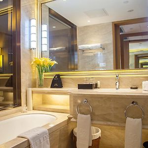Executive Twin Room City View